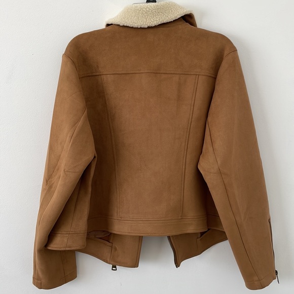Ladies Suede Jacket with wool collar - Picture 3 of 8